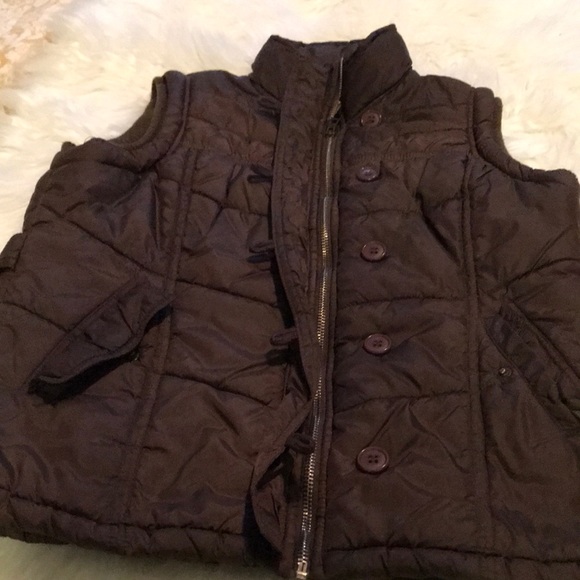 Vest - Picture 1 of 5